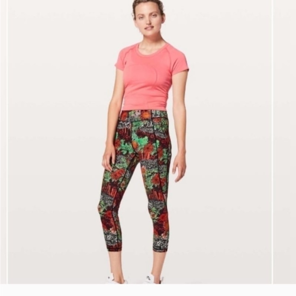 Lululemon Time To Sweat Crop *23". Zipper free. High Rise. Inseam 23. Size 4